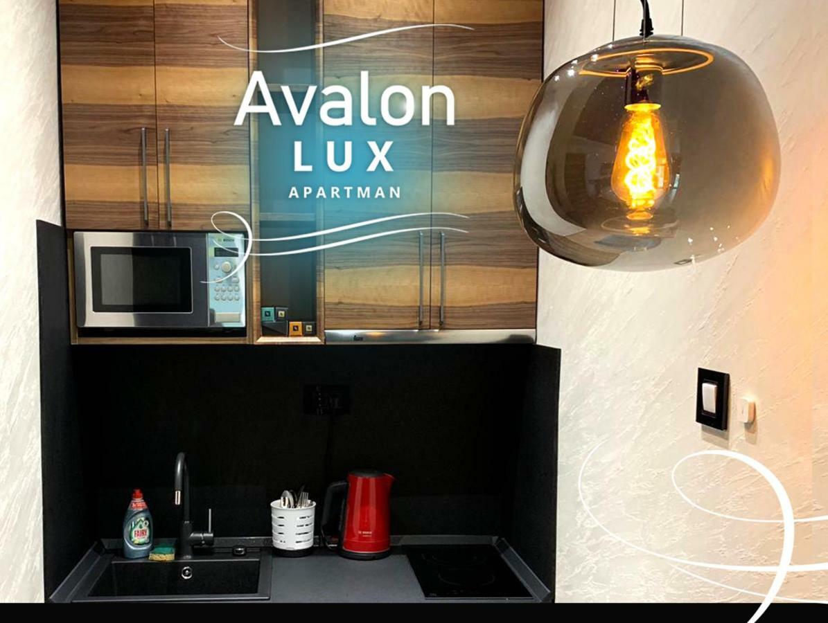 Avalon Lux Studio Apartment Нови-Сад Экстерьер фото